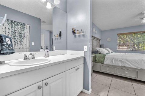 Condominio en venta en Miami, Florida, 2 dormitorios, 113.71 m2 № 1953903 - foto 16