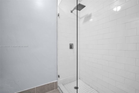 Condominio en venta en Miami, Florida, 2 dormitorios, 113.71 m2 № 1953903 - foto 17