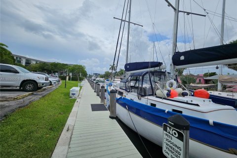 Copropriété à vendre à Fort Lauderdale, Floride: 2 chambres, 116.13 m2 № 1934645 - photo 29