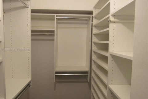 Copropriété à vendre à Fort Lauderdale, Floride: 2 chambres, 116.13 m2 № 1934645 - photo 11