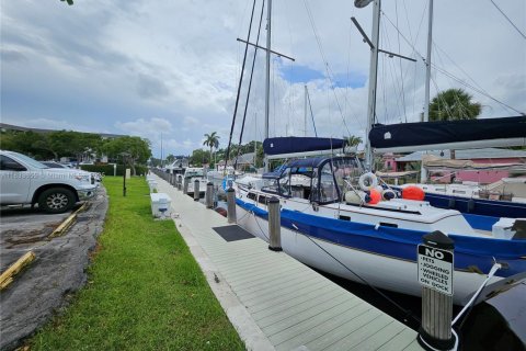 Copropriété à vendre à Fort Lauderdale, Floride: 2 chambres, 116.13 m2 № 1934645 - photo 27