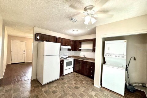 Apartamento en alquiler en Pinellas Park, Florida, 2 dormitorios, 58.06 m2 № 1902228 - foto 4
