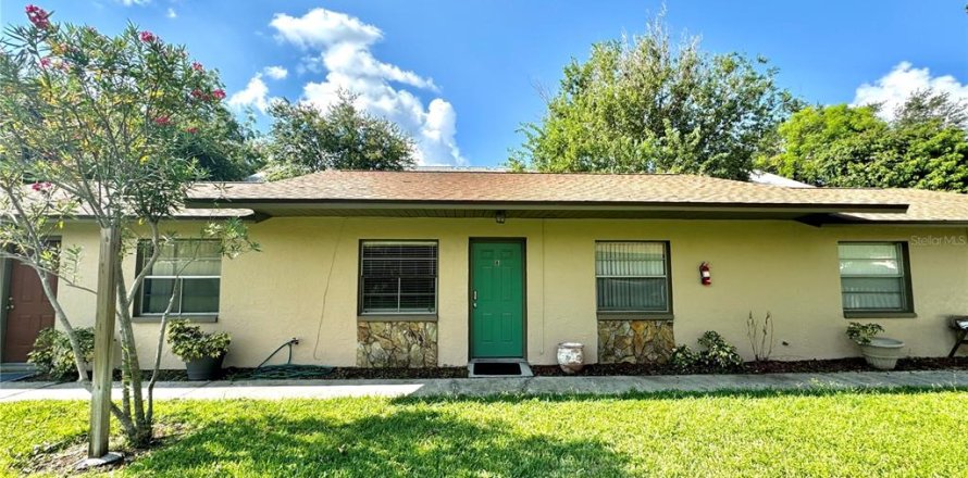 Apartamento en Pinellas Park, Florida 2 dormitorios, 58.06 m2 № 1902228