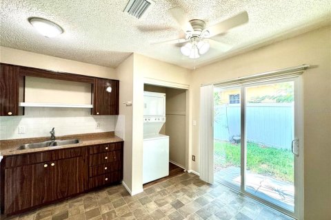 Apartamento en alquiler en Pinellas Park, Florida, 2 dormitorios, 58.06 m2 № 1902228 - foto 5