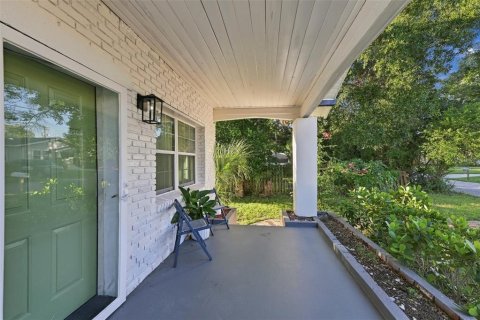 Villa ou maison à vendre à Tampa, Floride: 3 chambres, 145.67 m2 № 2429116 - photo 2