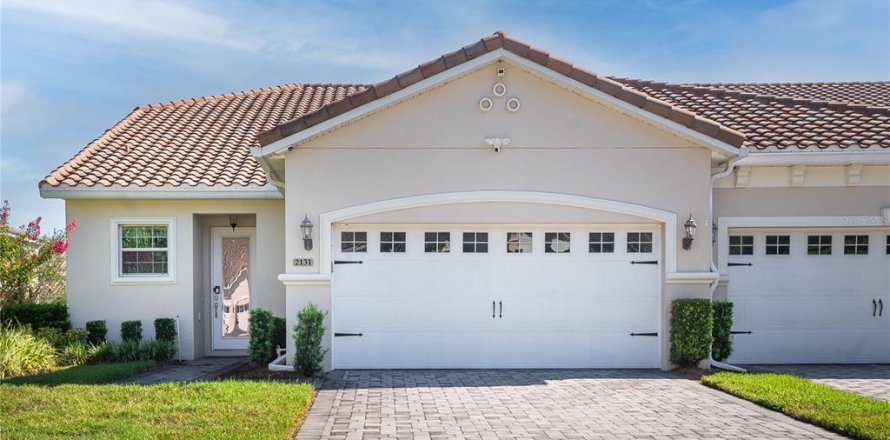 Adosado en Kissimmee, Florida 3 dormitorios, 169.08 m2 № 1900114