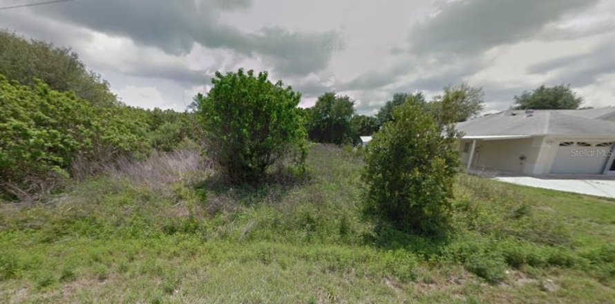 Land in Port Charlotte, Florida № 1800540