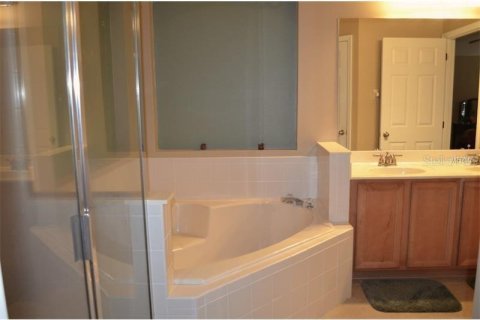 Casa en alquiler en Orlando, Florida, 4 dormitorios, 201.13 m2 № 1881246 - foto 10