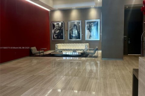 Copropriété à louer à Miami, Floride: 1 chambre, 67.54 m2 № 1932536 - photo 2