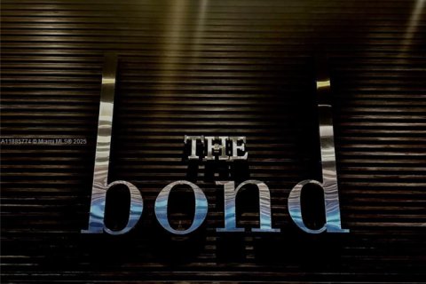 Copropriété à louer à Miami, Floride: 1 chambre, 67.54 m2 № 1932536 - photo 1