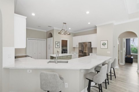 House in Lutz, Florida 4 bedrooms, 306.21 sq.m. № 2128377 - photo 15