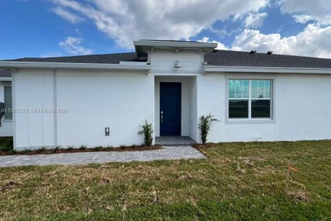 Adosado en alquiler en Loxahatchee Groves, Florida, 3 dormitorios, 163.32 m2 № 1976844 - foto 4