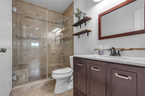 Casa en venta en Hialeah, Florida, 4 dormitorios, 174.47 m2 № 2042687 - foto 17