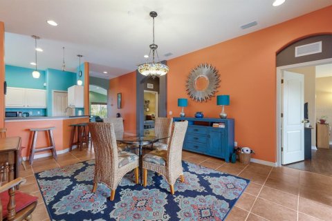 House in Palmetto, Florida 3 bedrooms, 174.28 sq.m. № 1722973 - photo 10