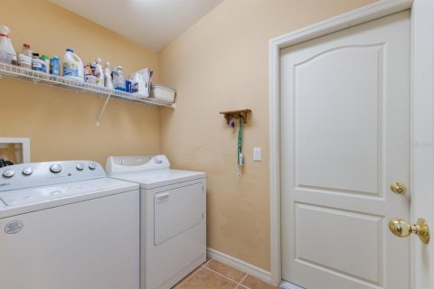 House in Palmetto, Florida 3 bedrooms, 174.28 sq.m. № 1722973 - photo 11