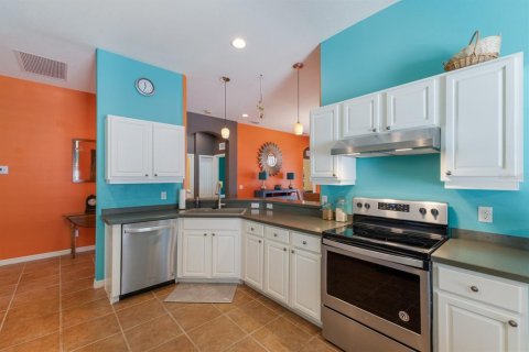 House in Palmetto, Florida 3 bedrooms, 174.28 sq.m. № 1722973 - photo 6