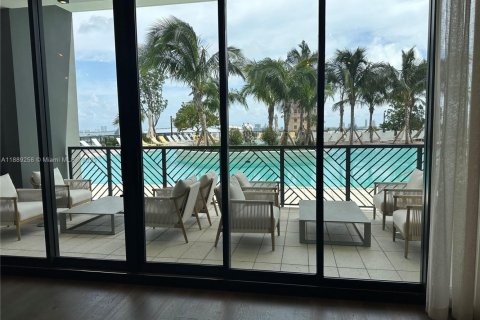 Condo in Miami, Florida, 1 bedroom  № 1938799 - photo 26