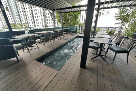Condo in Miami, Florida, 1 bedroom  № 1938799 - photo 28