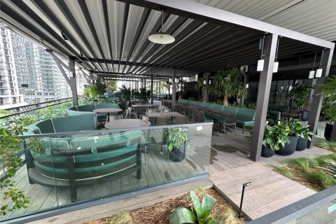 Condo in Miami, Florida, 1 bedroom  № 1938799 - photo 27