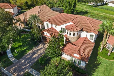 House in Tampa, Florida 6 bedrooms, 336.31 sq.m. № 2404759 - photo 6