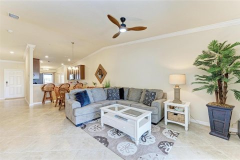 Condominio en venta en Lakewood Ranch, Florida, 2 dormitorios, 123.47 m2 № 2091897 - foto 11