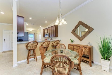 Condominio en venta en Lakewood Ranch, Florida, 2 dormitorios, 123.47 m2 № 2091897 - foto 12