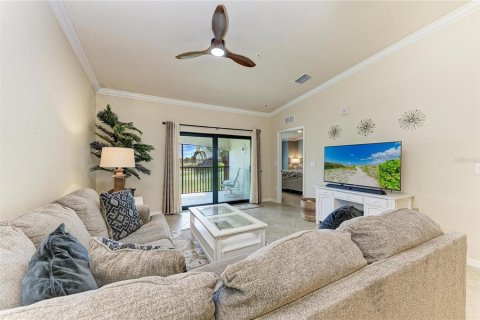 Condominio en venta en Lakewood Ranch, Florida, 2 dormitorios, 123.47 m2 № 2091897 - foto 6