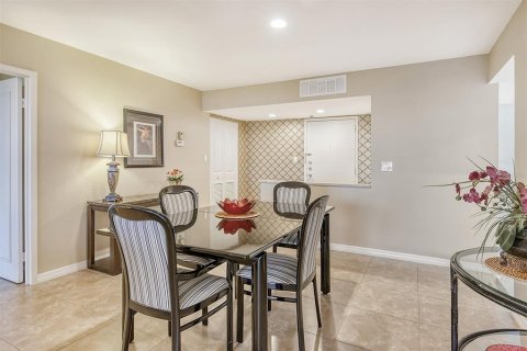 Купить кондоминиум в Сарасота, Флорида 10 комнат, 108.05м2, № 2142222 - фото 12