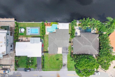 Villa ou maison à Wilton Manors, Floride 3 chambres, 152.55 m2 № 2192043
