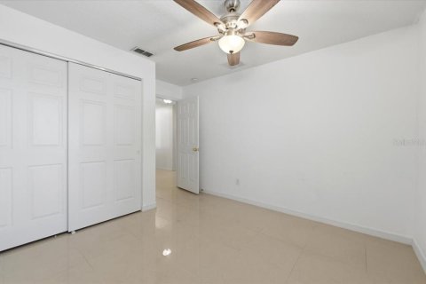 House in Orlando, Florida 3 bedrooms, 157.66 sq.m. № 2210550 - photo 18