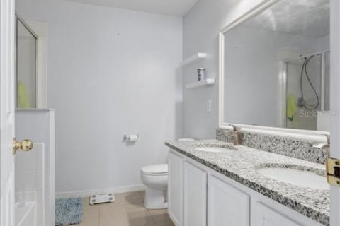 House in Orlando, Florida 3 bedrooms, 157.66 sq.m. № 2210550 - photo 14