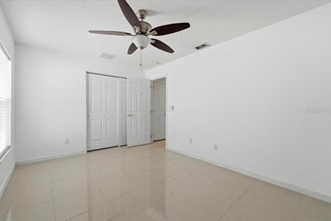 House in Orlando, Florida 3 bedrooms, 157.66 sq.m. № 2210550 - photo 21