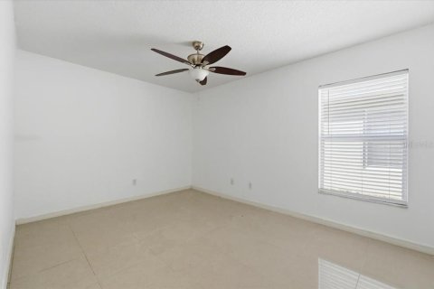 House in Orlando, Florida 3 bedrooms, 157.66 sq.m. № 2210550 - photo 17