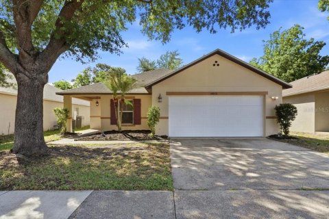 House in Orlando, Florida 3 bedrooms, 157.66 sq.m. № 2210550