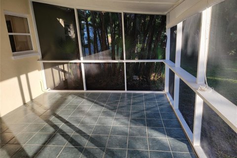Villa ou maison à vendre à Sarasota, Floride: 3 chambres, 116.59 m2 № 2430695 - photo 30