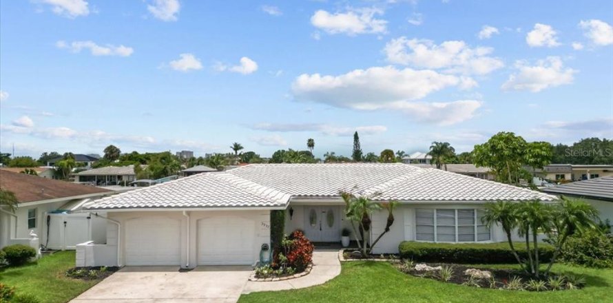 Villa ou maison à Tampa, Floride 4 chambres, 215.35 m2 № 1835141