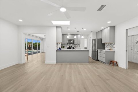 Купить виллу или дом в Тампа, Флорида 3 комнаты, 215.35м2, № 1835141 - фото 24