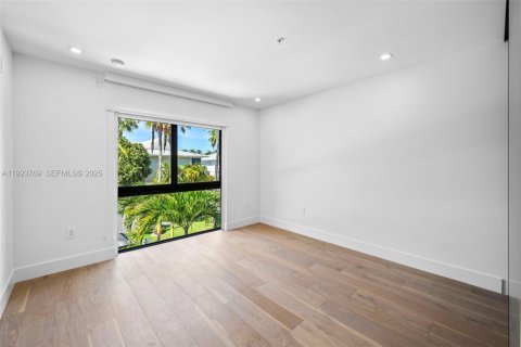 Condominio en venta en Key Biscayne, Florida, 4 dormitorios, 162.58 m2 № 2034151 - foto 20