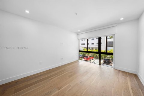 Condominio en venta en Key Biscayne, Florida, 4 dormitorios, 162.58 m2 № 2034151 - foto 17