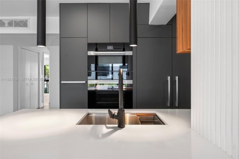 Condominio en venta en Key Biscayne, Florida, 4 dormitorios, 162.58 m2 № 2034151 - foto 10