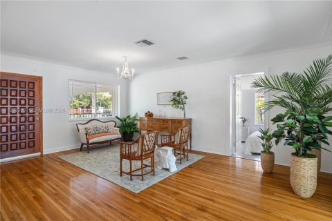 Casa en venta en Miami, Florida, 3 dormitorios, 221.57 m2 № 1999440 - foto 7