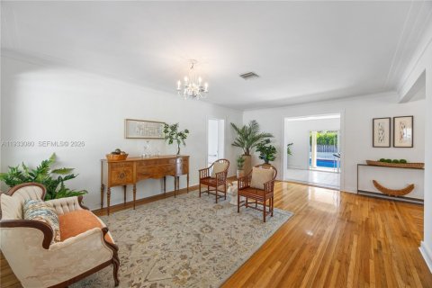 Casa en venta en Miami, Florida, 3 dormitorios, 221.57 m2 № 1999440 - foto 8