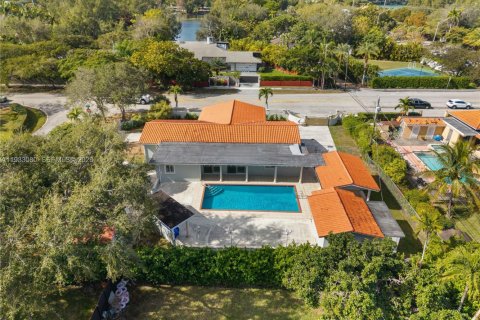 Casa en venta en Miami, Florida, 3 dormitorios, 221.57 m2 № 1999440 - foto 3