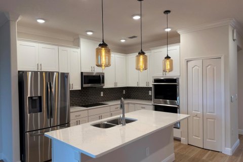Casa en venta en Port St. Lucie, Florida, 4 dormitorios, 226.5 m2 № 2388011 - foto 10