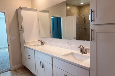 Casa en venta en Port St. Lucie, Florida, 4 dormitorios, 226.5 m2 № 2388011 - foto 21