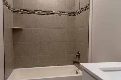 Casa en venta en Port St. Lucie, Florida, 4 dormitorios, 226.5 m2 № 2388011 - foto 16