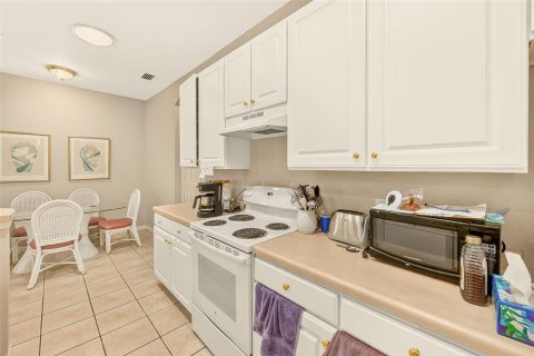 Villa ou maison à vendre à Temple Terrace, Floride: 3 chambres, 158.12 m2 № 2398848 - photo 14