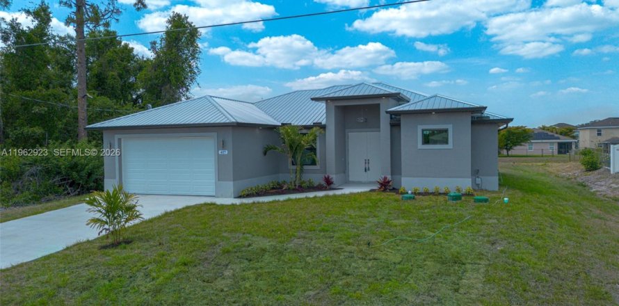 Villa ou maison à Lehigh Acres, Floride 3 chambres, 159.51 m2 № 2023940