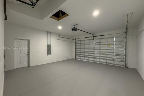 Villa ou maison à louer à Lehigh Acres, Floride: 3 chambres, 159.51 m2 № 2023940 - photo 30