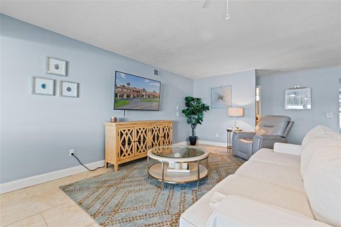 Copropriété à vendre à Crystal River, Floride: 2 chambres, 132.94 m2 № 2229656 - photo 12